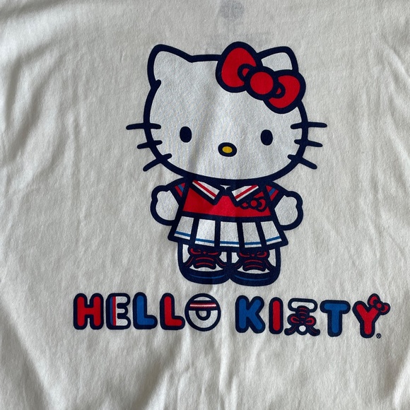 HELLO KITTY T SHIRT NWOT - Picture 3 of 5